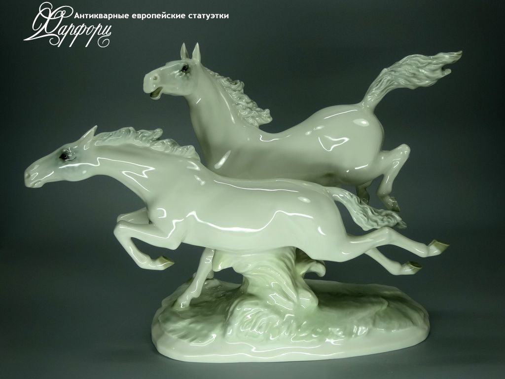 Купить фарфоровые статуэтки Hutschenreuther, Бегущие лошади, Германия